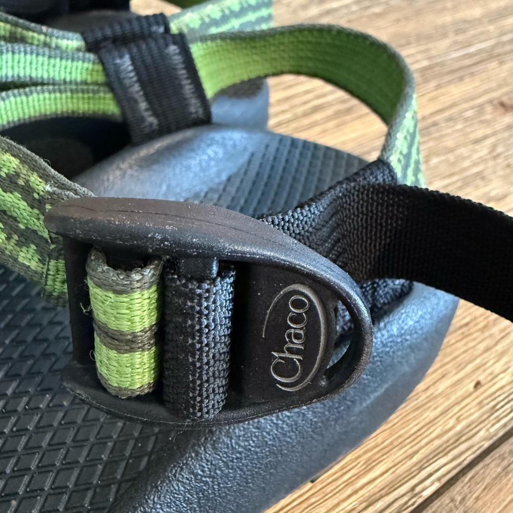 Chaco women’s  Green and Black Sandals - Picture 7 of 12